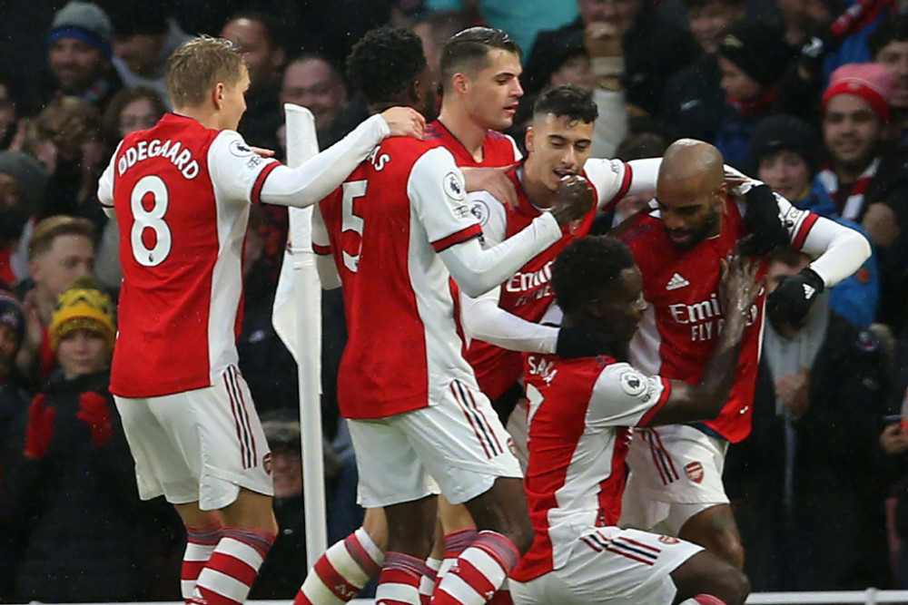 孔帕尼：我们没有“杯赛门将”制度；在混乱中迪亚斯有创造力