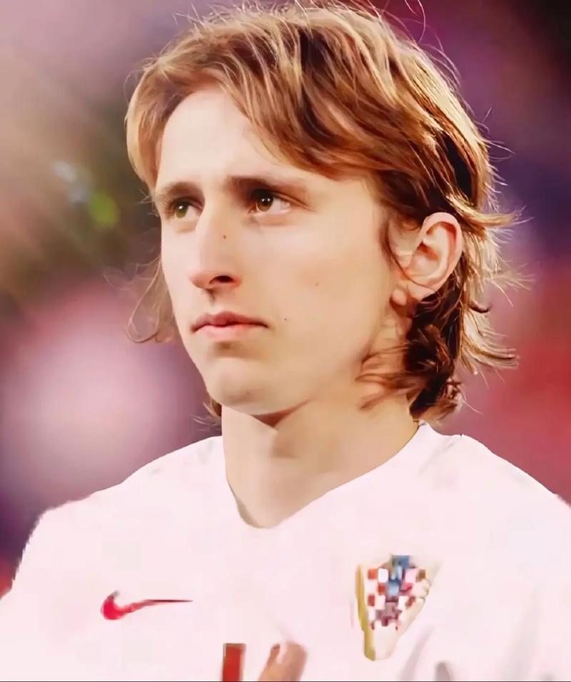 洪剑涛称对帽子材质不了解造成误会