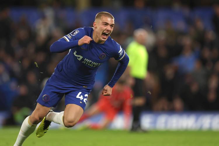 官方：葡萄牙主帅马丁内斯当选加泰罗尼亚足协年度最佳教练