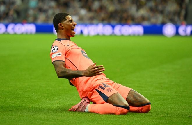 都灵vs科莫：杜万-萨帕塔、弗拉希奇首发，莫拉塔、尼科-帕斯出战